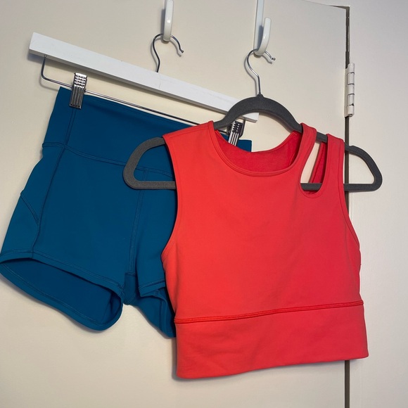 lululemon athletica Tops - Lululemon Size 6 BUNDLE - Mastered Motion Cropped Tank and In Movement Shorts